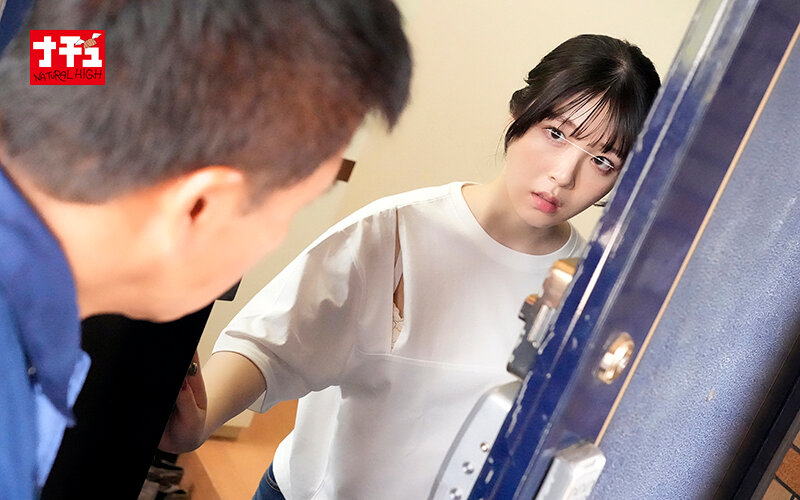 「【素人人妻】色白Gカップ巨乳の美人妻が潮吹き絶頂！激しい中出しで乱れる局部アップ映像」のサンプル画像4枚目