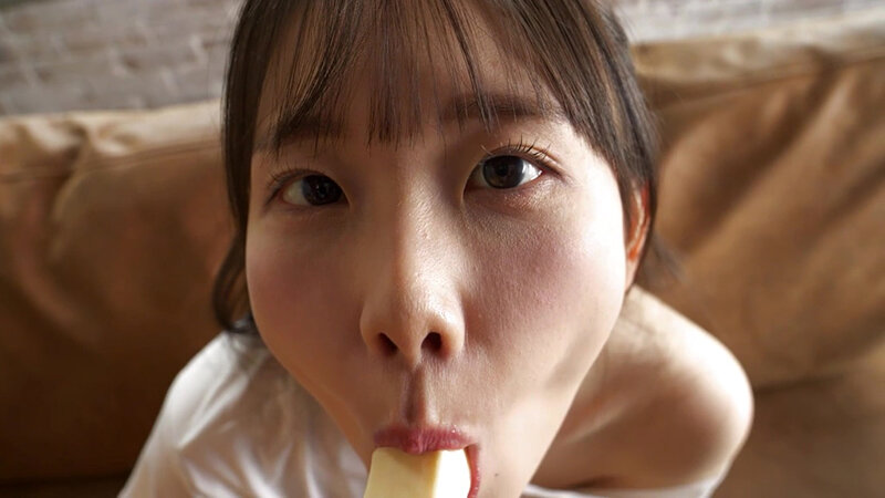 「藤田ゆず 美乳アイドル系女優の妹キャラが魅せるセクシーグラビア動画」のサンプル画像9枚目