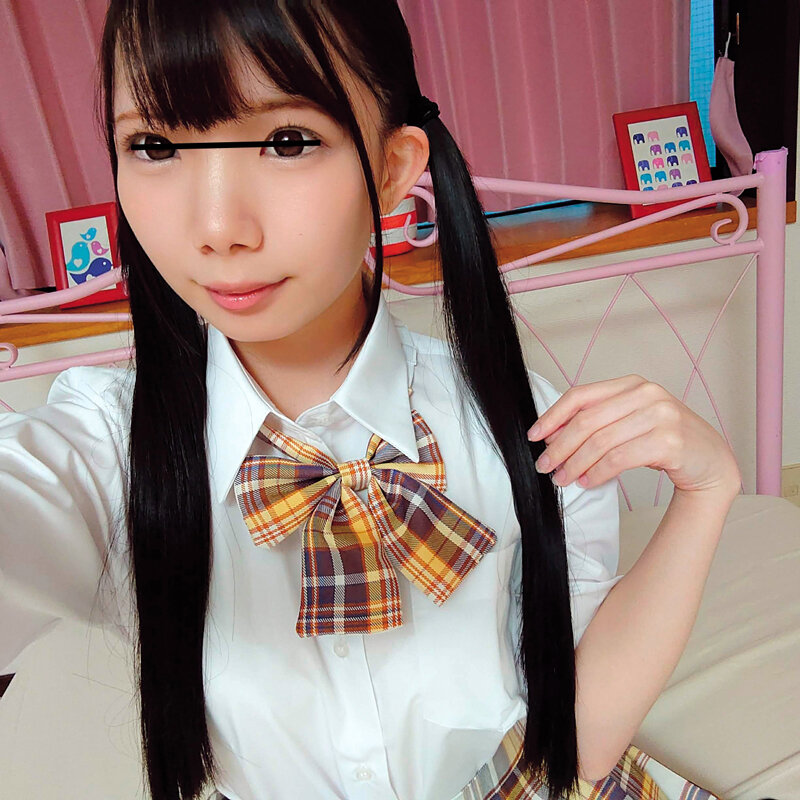 「日向由奈・石原青ら美少女JK8人のパイパン自画撮りオナニー｜ミニ系・貧乳女子校生の秘密映像」のサンプル画像17枚目