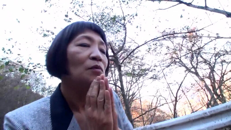 「【熟女NTR】人妻が旅先でナンパされ不倫に溺れる寝取られドラマ|熟年婦人の禁断の旅路」のサンプル画像12枚目