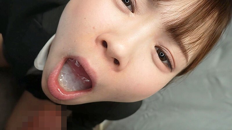 「ミニスカお姉さんがこっそりフェラ抜き!美脚アパレル店員の誘惑が止まらない脚フェチ必見作品」のサンプル画像6枚目