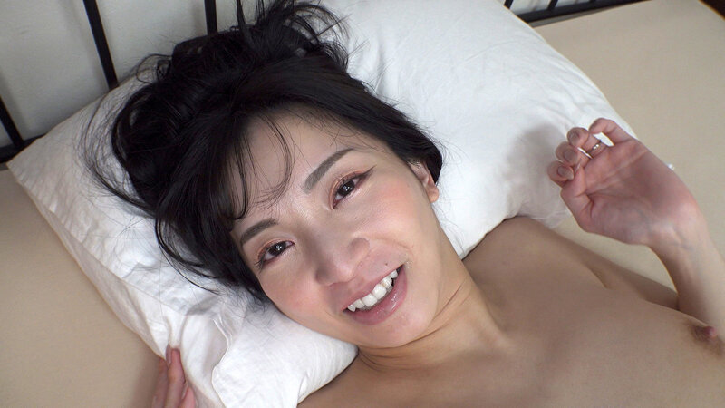 「巨乳熟女教師・鈴木真夕が乱交で乱れる!人妻女教師の本能剥き出し絶頂セックス」のサンプル画像11枚目