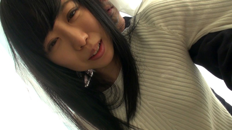 「宮村ななこのハメ撮り動画|長身スレンダー巨乳美女がミニスカ姿で魅せる恥じらいプレイ」のサンプル画像9枚目