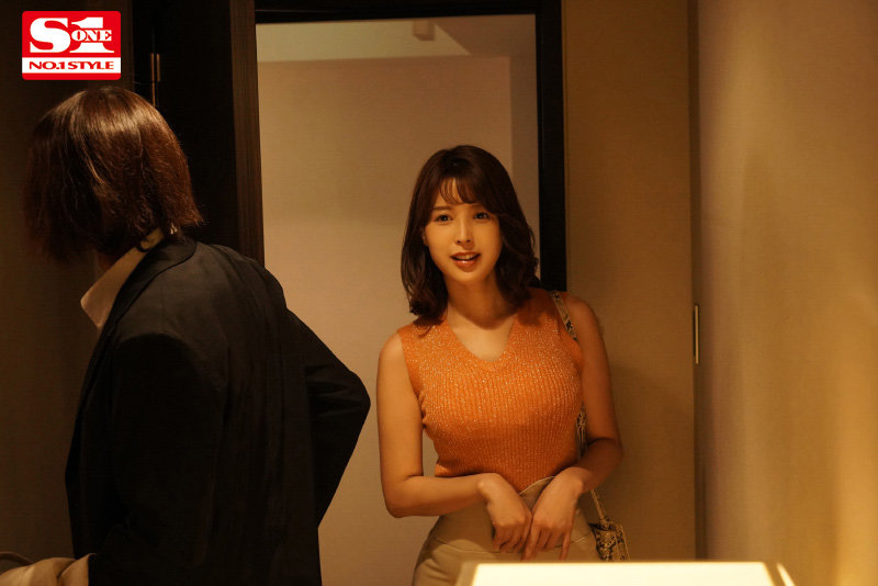 「葵つかさのパイズリ&3P・4Pで魅せる淫乱セフレプレイ!上品美女の絶倫セックス」のサンプル画像2枚目