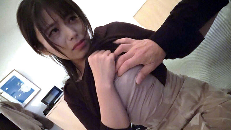 「【人妻・主婦】セックスレス妻が貸別荘で乱交不倫旅行!欲求不満人妻の濃密プレイ」のサンプル画像5枚目