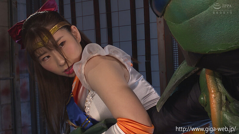 「宝田もなみ・戸川なみが魅せる女戦士ヒロイン!美熟女セーラー戦士の華麗なる戦い」のサンプル画像4枚目