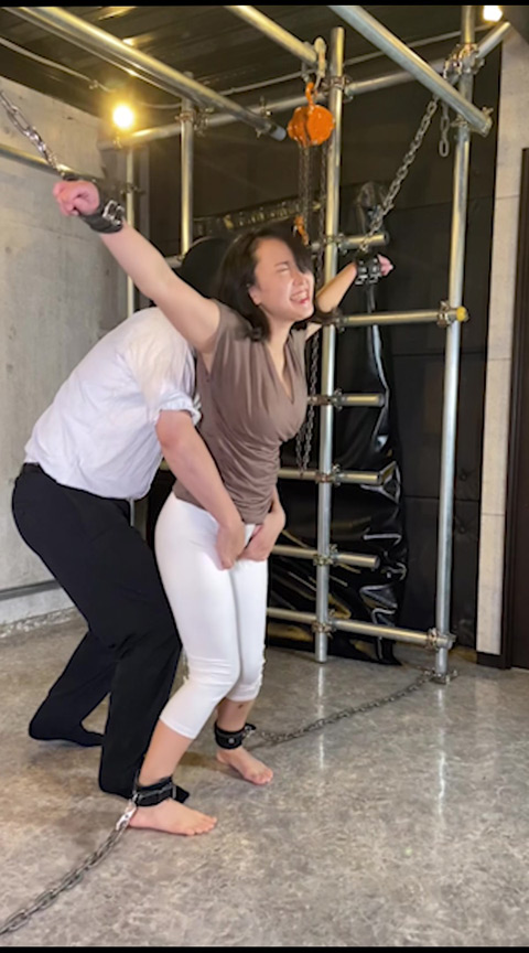 「海埜ほたるのくすぐり責め動画|悶絶必至のこそばし拷問プレイが見逃せない」のサンプル画像9枚目