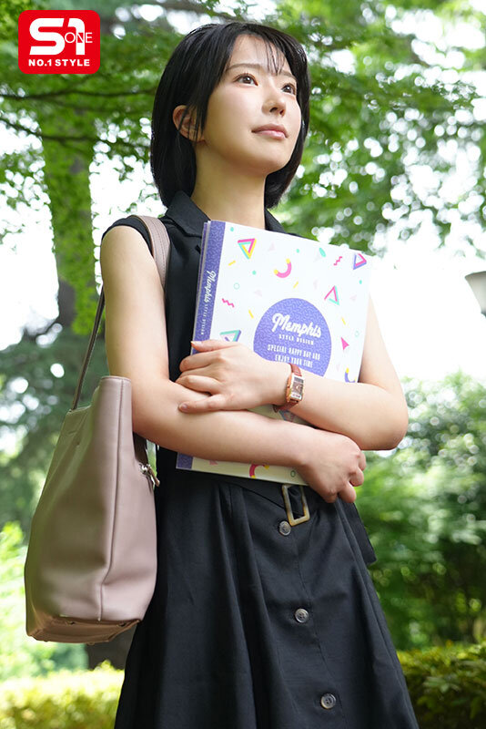 「音無鈴のスレンダーボディが3P4Pで潮吹きアクメ連続絶頂！羞恥辱めプレイ」のサンプル画像1枚目