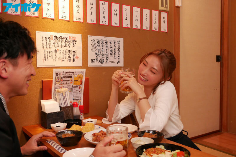 「加美杏奈が魅せる禁断のNTR不倫ドラマ|巨乳人妻の濃厚フェラと背徳セックス」のサンプル画像3枚目