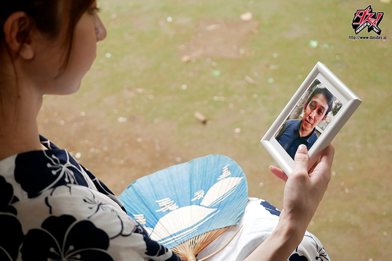 「愛沢さら｜スレンダーニューハーフ義母との禁断近親相姦アナルセックスで絶頂」のサンプル画像2枚目