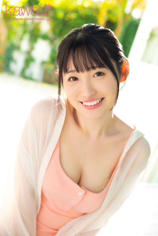 「朝日いつき 清楚系美少女女子大生の衝撃デビュー作！博多出身の透明感あふれる逸材」のサンプル画像1枚目