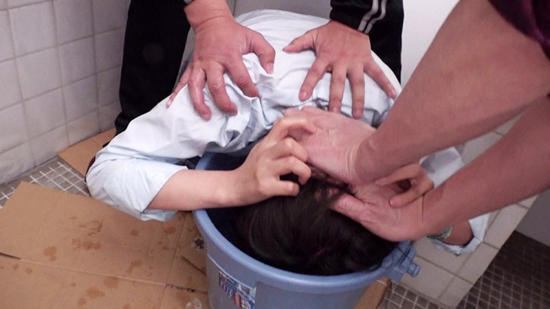 「渚みつき 女子校生ギャル監禁中出し動画｜美少女JKが連続絶頂する過激プレイ」のサンプル画像4枚目