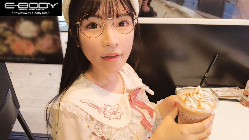 「胡桃さくらの巨乳パイズリが最高！メガネ美少女女子大生オタク彼女との濃厚プレイ」のサムネイル