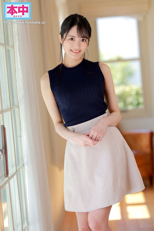 「運メイ 元ティーンモデルのスレンダーお姉さんが3P・4Pで中出し解禁デビュー」のサンプル画像1枚目