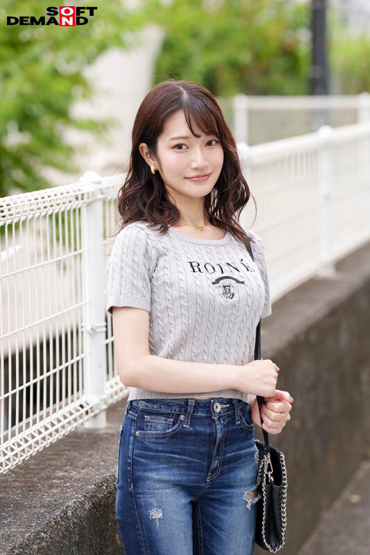 「【白石せいら】スレンダー美人OLがSM初体験!素人ドM女子の本気プレイに密着」のサンプル画像4枚目