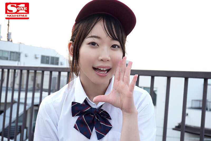 「架乃ゆらの制服フェラで童貞を優しくサポート!美少女マネージャーの献身的なご奉仕」のサンプル画像1枚目